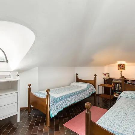 Vila Sleeps 8 Wifi